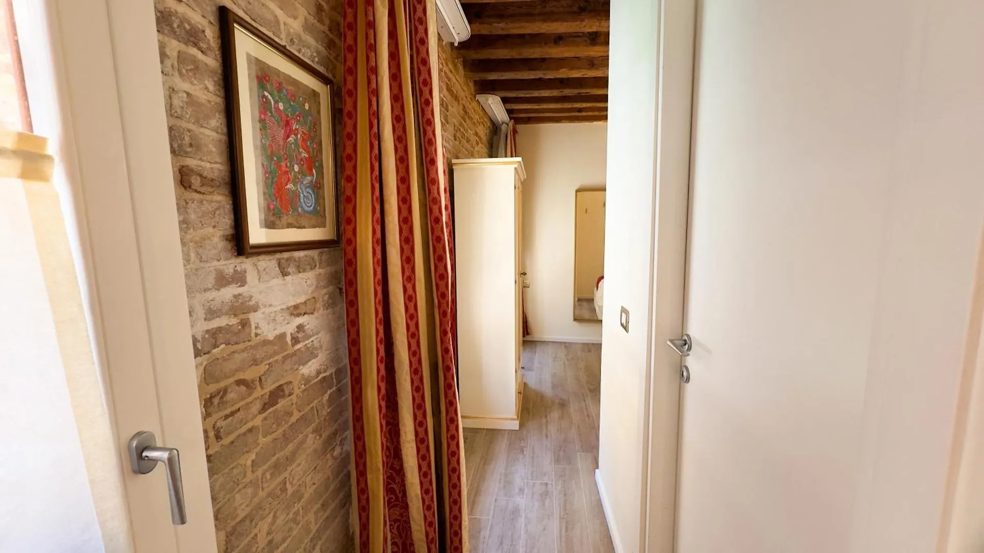 Graceful Venice Barnaba Suite Apartment
