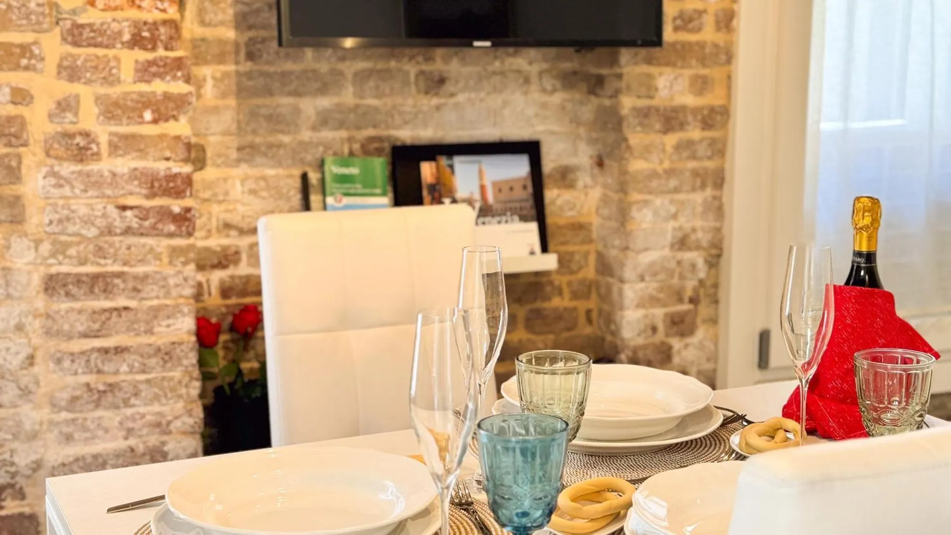 Apartment Graceful Venice Barnaba Suite Italy