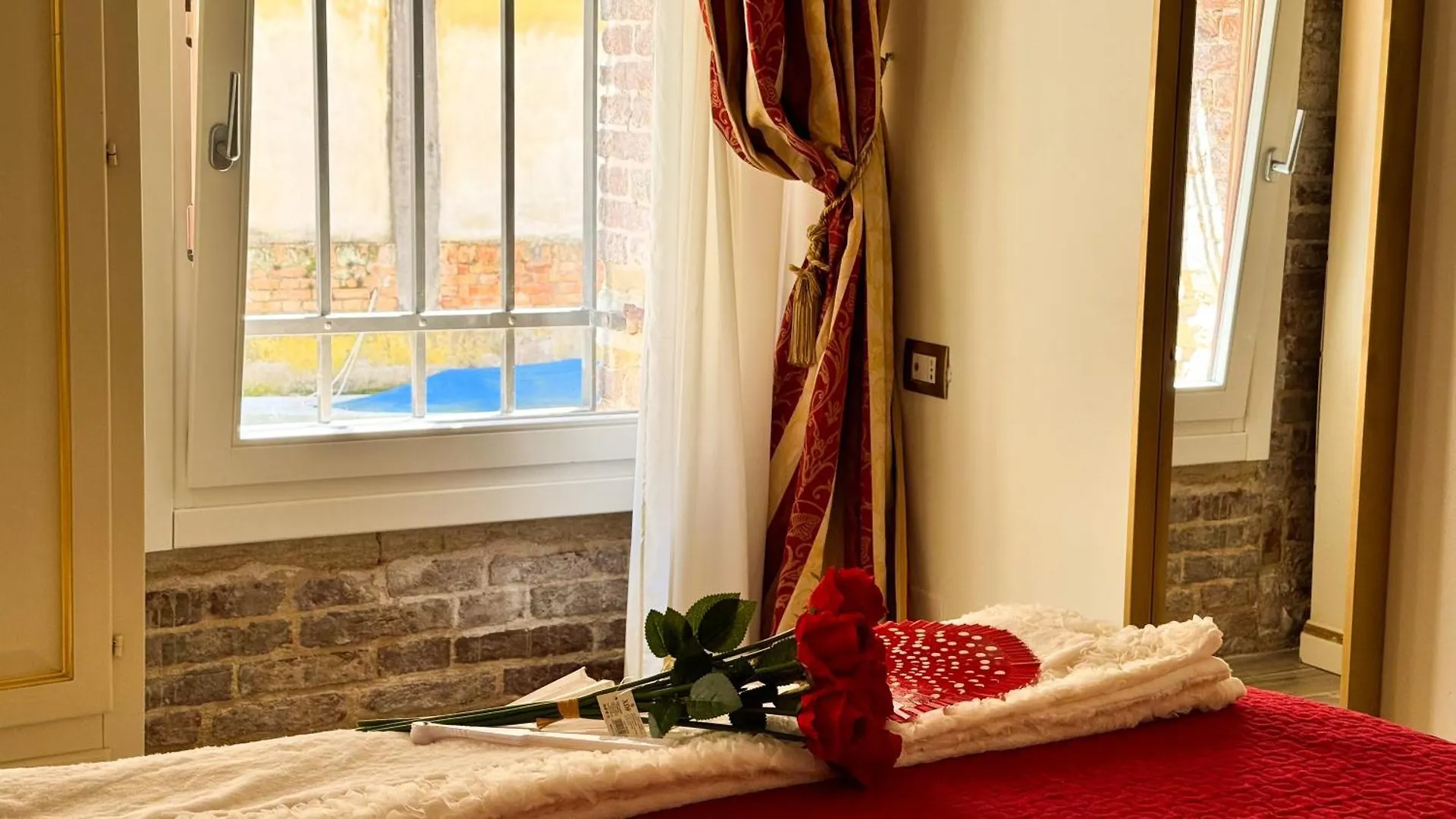 Graceful Venice Barnaba Suite
